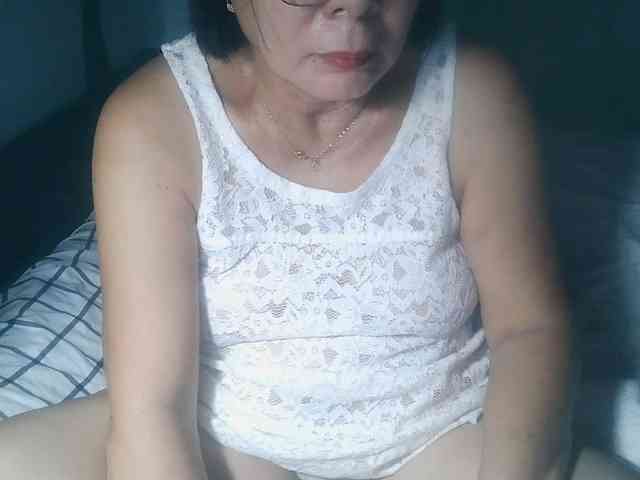 HotMama50 webcam