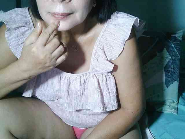 HotMama50 webcam