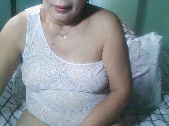 HotMama50 webcam