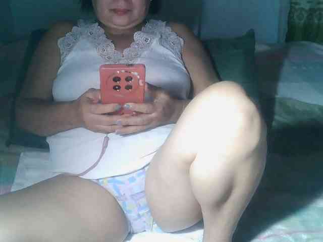 HotMama50 webcam