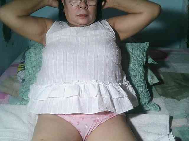 HotMama50 webcam