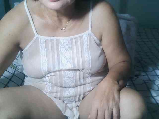 HotMama50 webcam