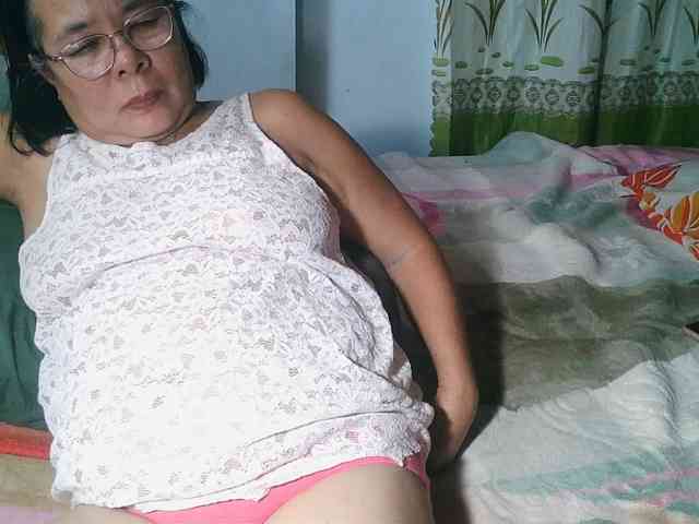 HotMama50 webcam