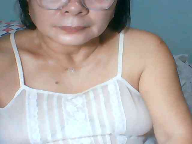 HotMama50 webcam