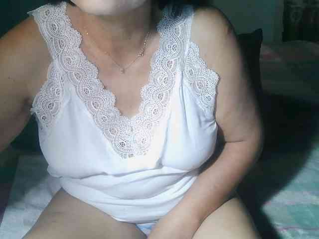 HotMama50 webcam