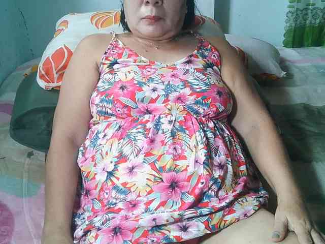 HotMama50 webcam