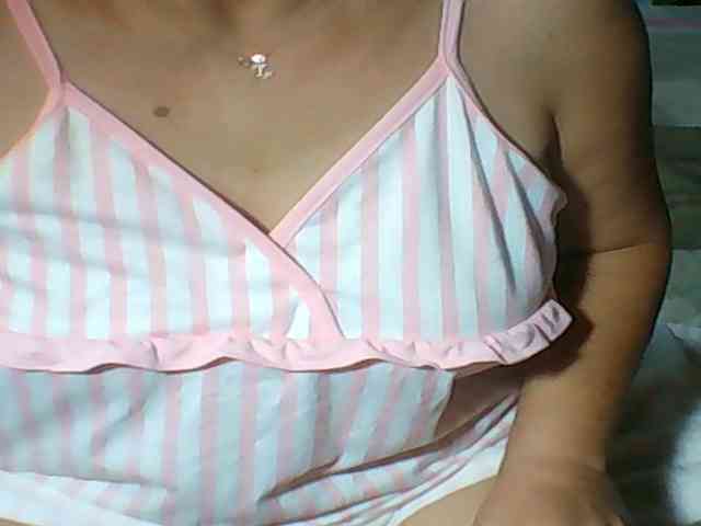 HotMama50 webcam
