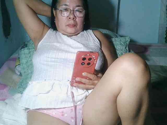 HotMama50 webcam