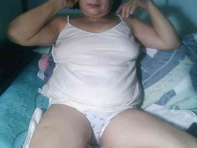 HotMama50 webcam
