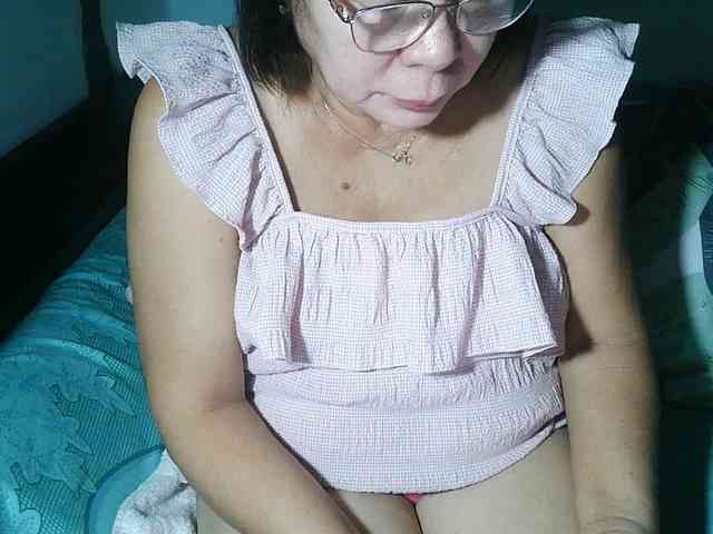 HotMama50 webcam