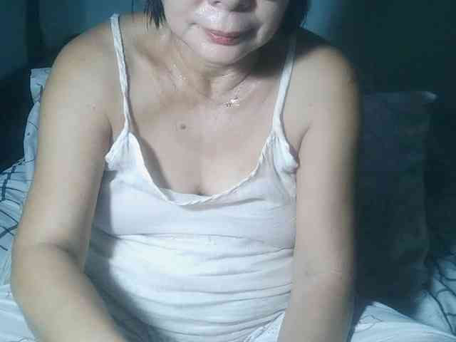 HotMama50 webcam