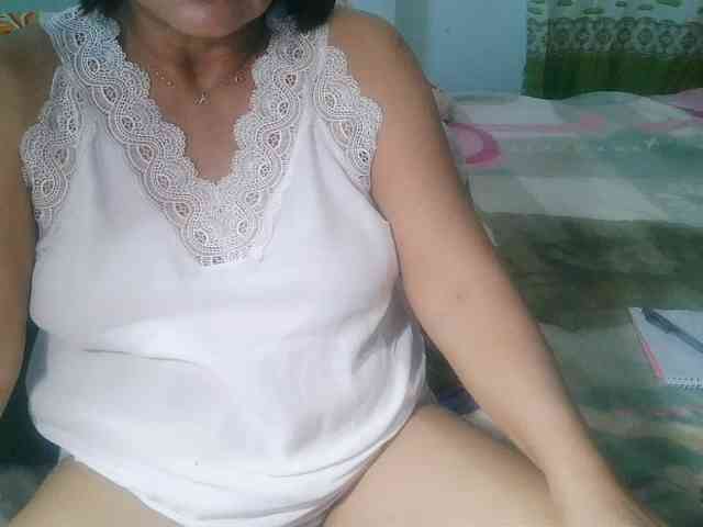 HotMama50 webcam