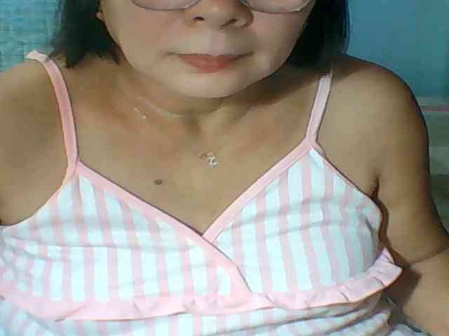 HotMama50 webcam