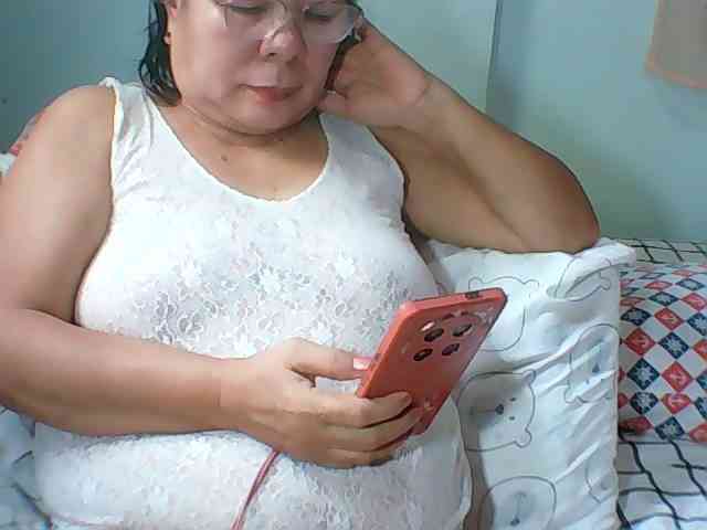 HotMama50 webcam
