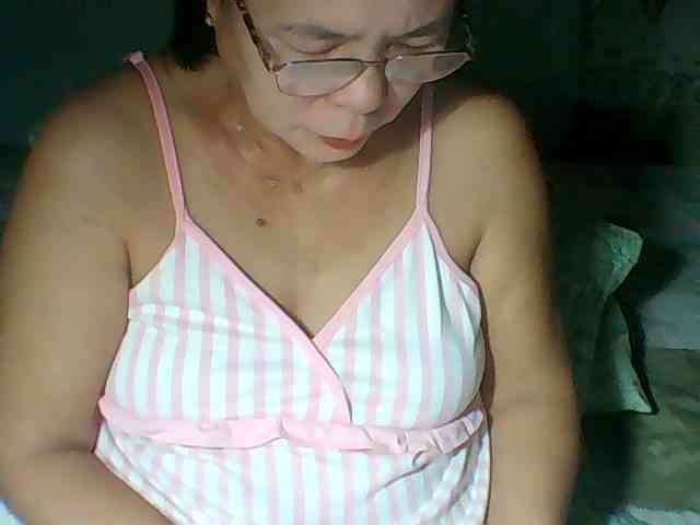 HotMama50 webcam