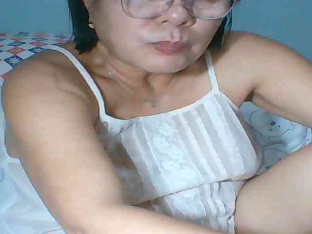 HotMama50 webcam