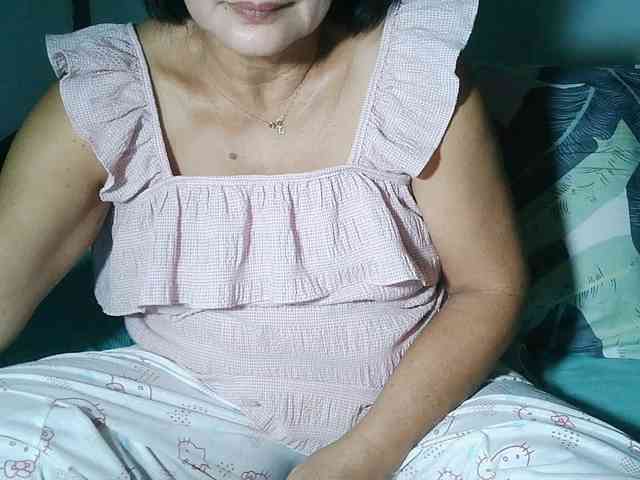 HotMama50 webcam
