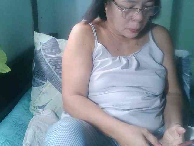 HotMama50 webcam