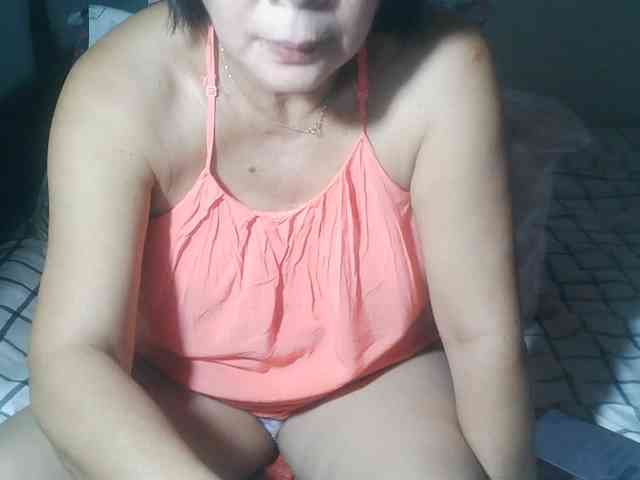 HotMama50 webcam