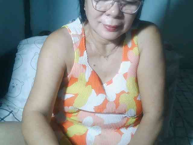 HotMama50 webcam