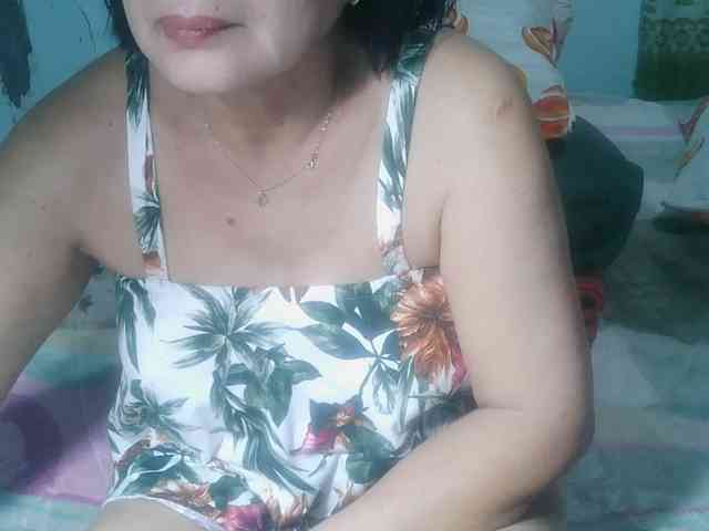 HotMama50 webcam