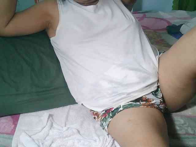 HotMama50 webcam