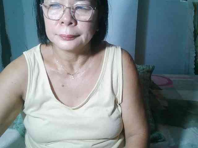 HotMama50 webcam