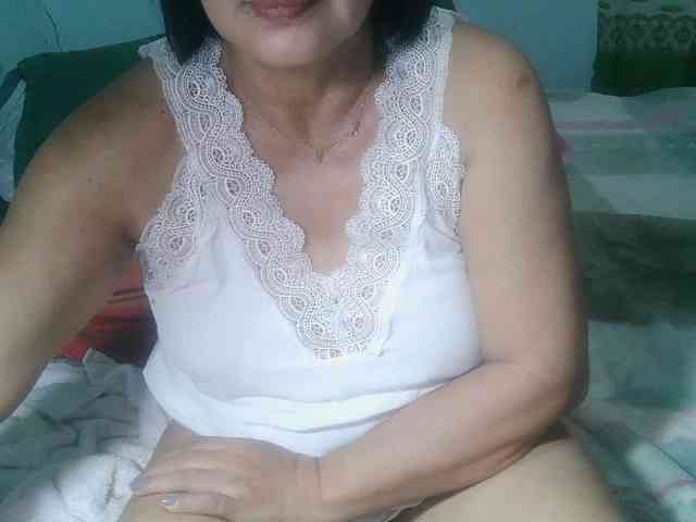 HotMama50 webcam