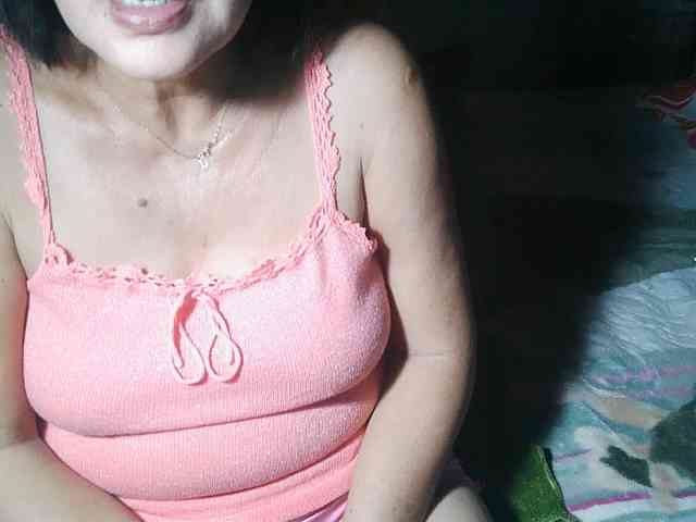 HotMama50 webcam