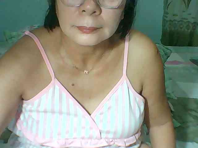 HotMama50 webcam