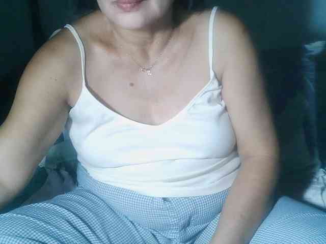 HotMama50 webcam