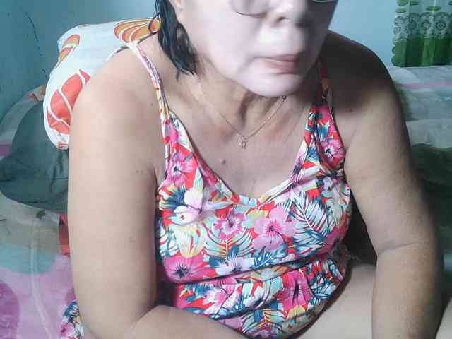 HotMama50 webcam