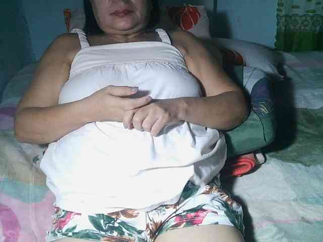 HotMama50 webcam