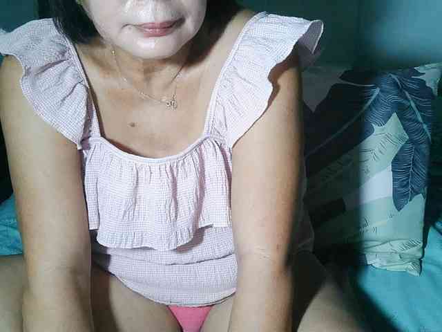 HotMama50 webcam