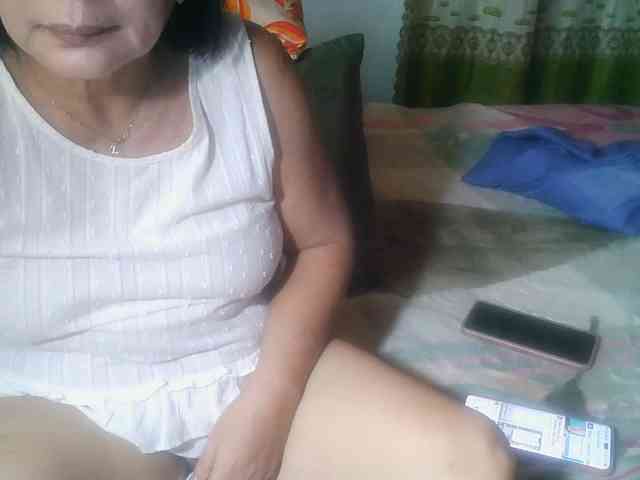 HotMama50 webcam