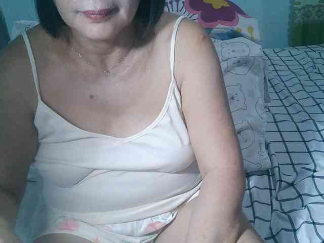 HotMama50 webcam