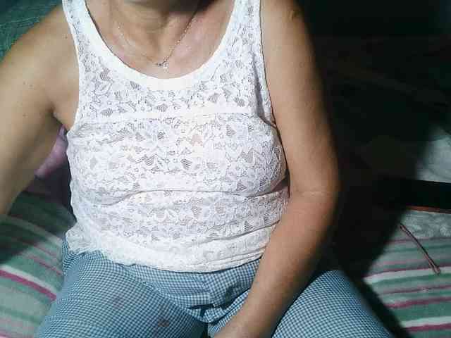 HotMama50 webcam