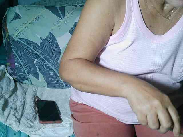 HotMama50 webcam