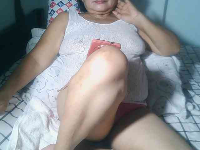 HotMama50 webcam