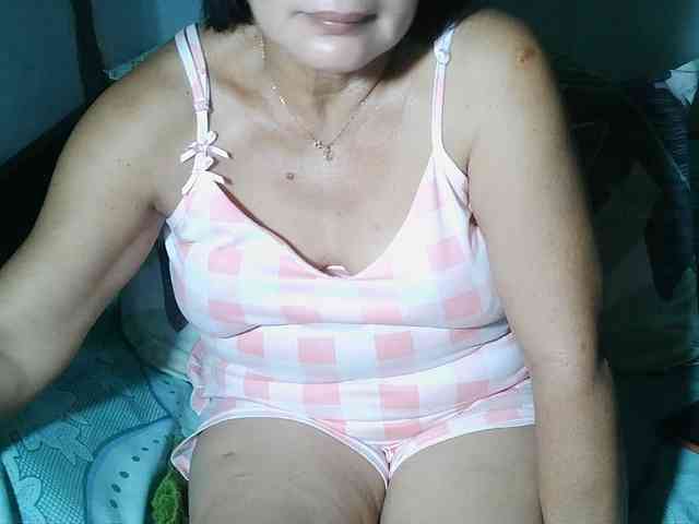 HotMama50 webcam