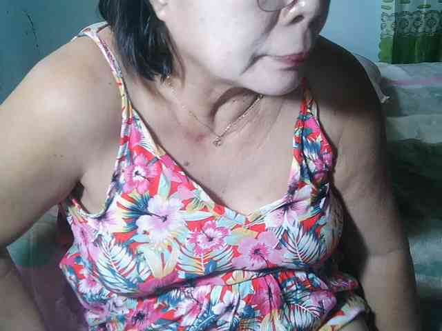HotMama50 webcam