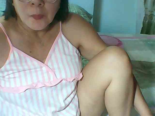 HotMama50 webcam