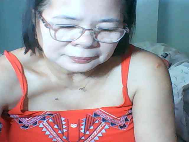 HotMama50 webcam