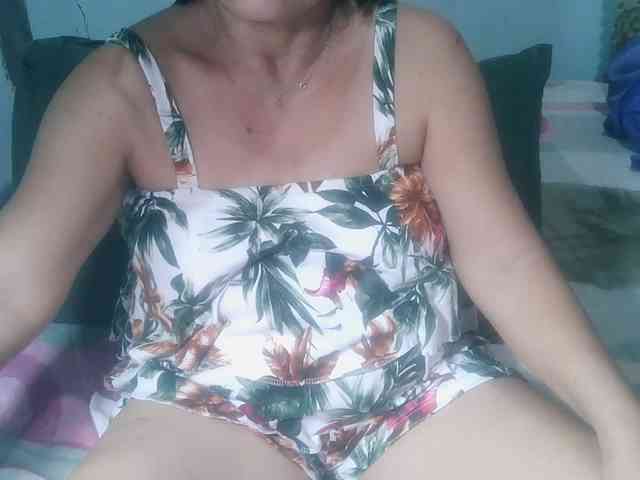 HotMama50 webcam