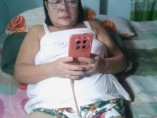 HotMama50 webcam