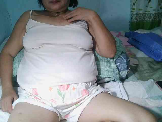 HotMama50 webcam