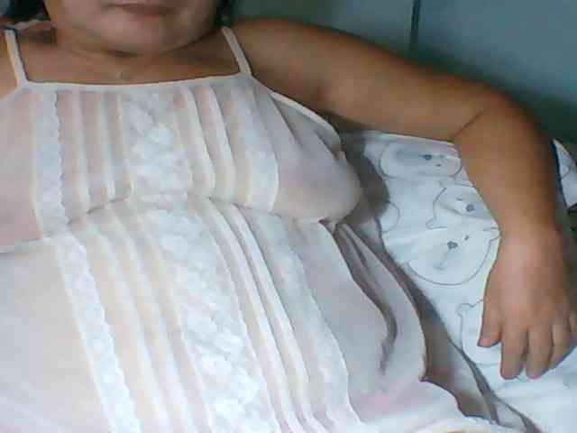 HotMama50 webcam