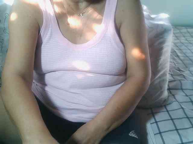 HotMama50 webcam