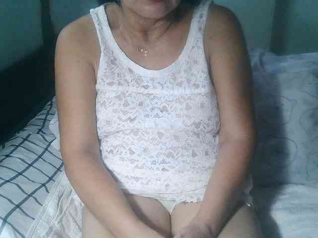 HotMama50 webcam
