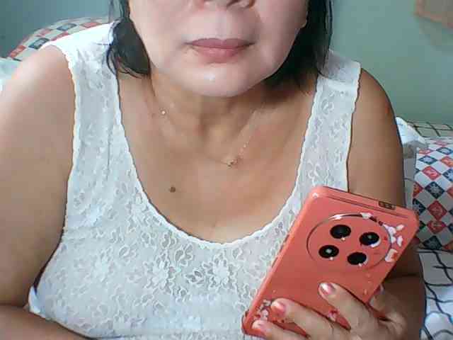 HotMama50 webcam